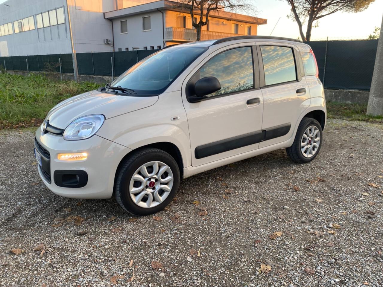 Fiat Panda 0.9 TwinAir Turbo Natural Power Lounge