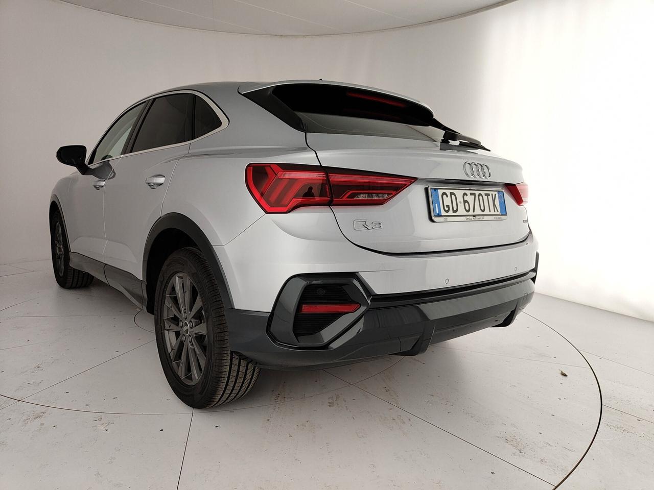 Audi Q3 35 TDI quattro S tronic Business Advanced