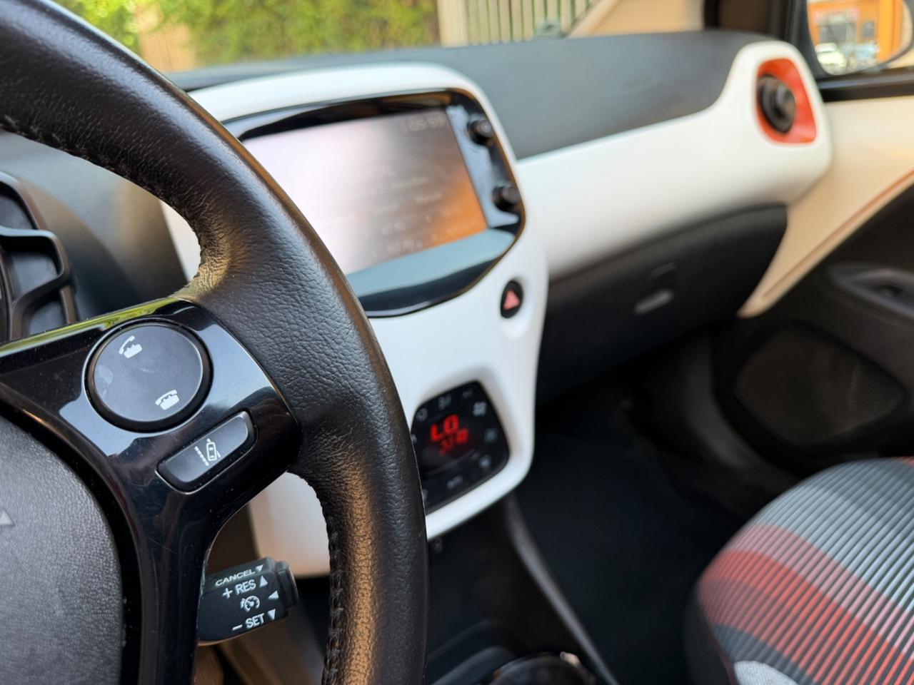 Peugeot 108 VTi 68 5 porte Roland Garros TOP!