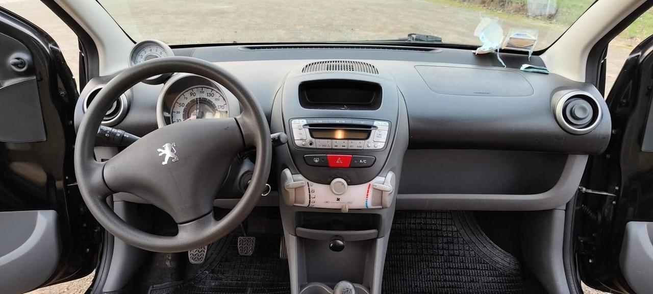 Peugeot 107 1.0 68CV 5p. Desir