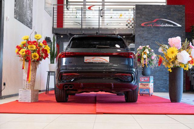 AUDI Q5 TDI 150 kW mHEV+ S tronic quattro S line edition.