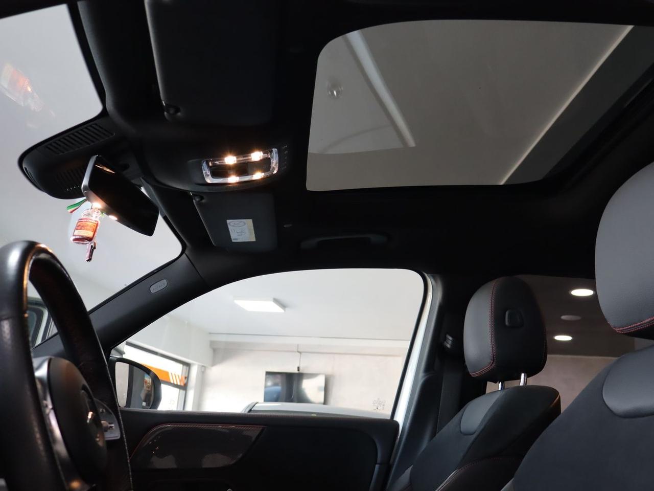 Mercedes-Benz GLB 200 Premium GLB 200 D #10288