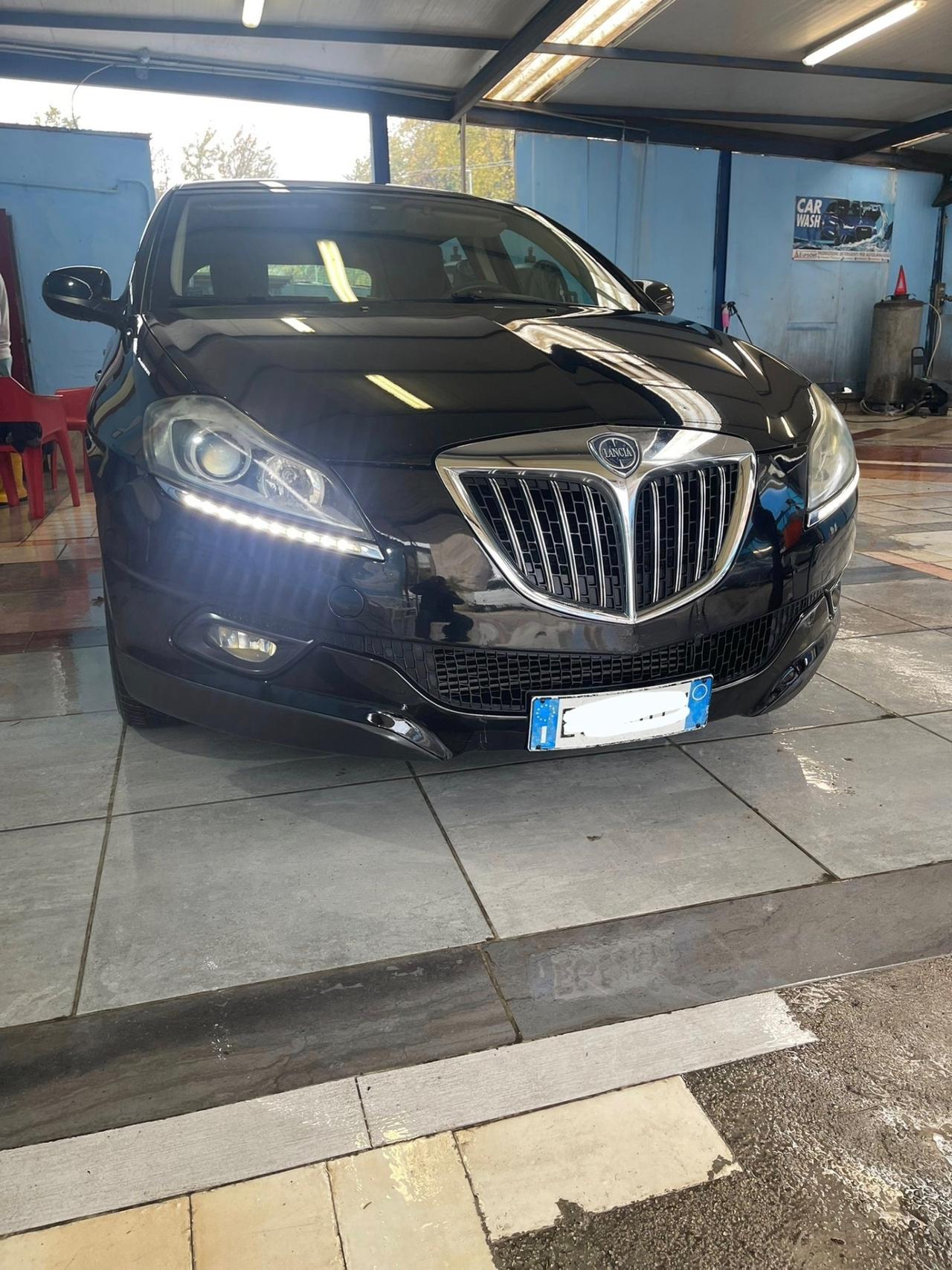 Lancia Delta 1.6 MJT DPF Argento