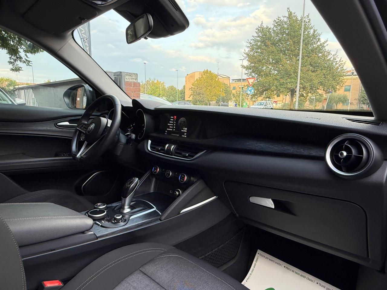 Alfa Romeo Stelvio 2.2 Turbodiesel 160 CV AT8 RWD Business