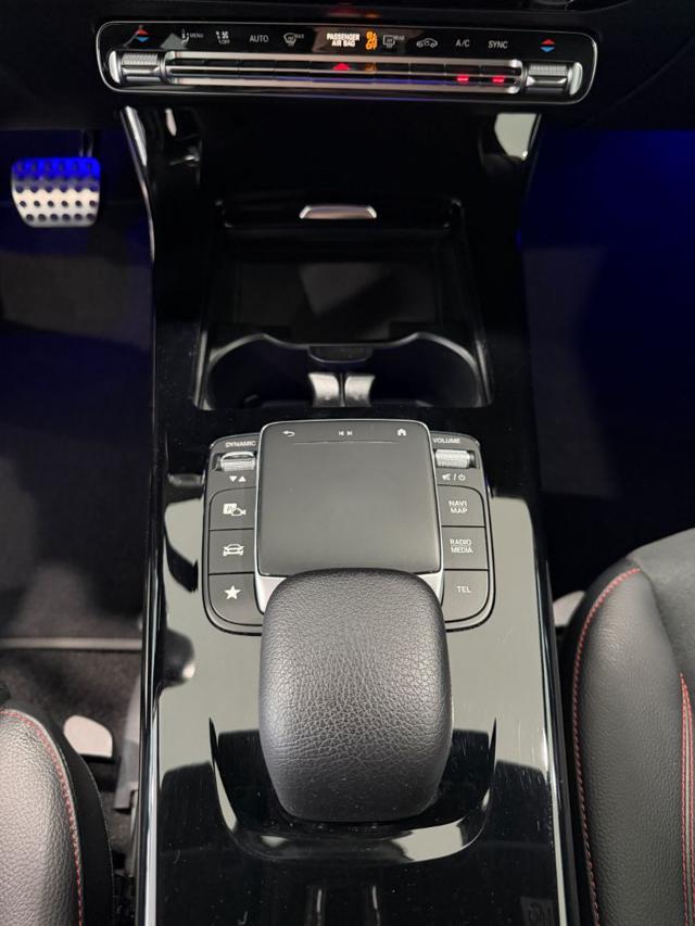 MERCEDES-BENZ A 200 Automatic Premium *LUCI SOFFUSE-SEDILI RISCALDATI*