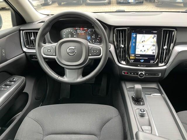 Volvo V60 B4 (d) Geartronic Momentum Business Perfetta Tagliandata