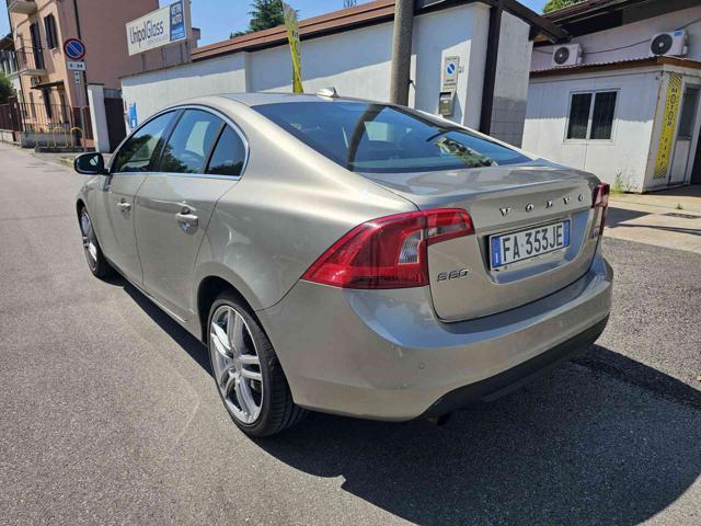 VOLVO S60 D3 Momentum
