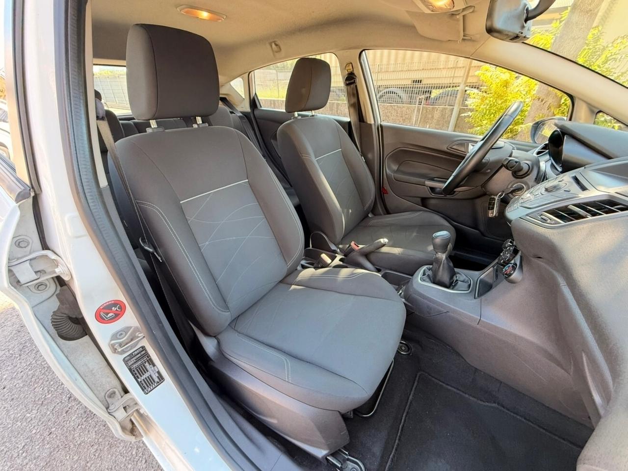Ford Fiesta 1.5 TDCi 75CV 5 porte Titanium