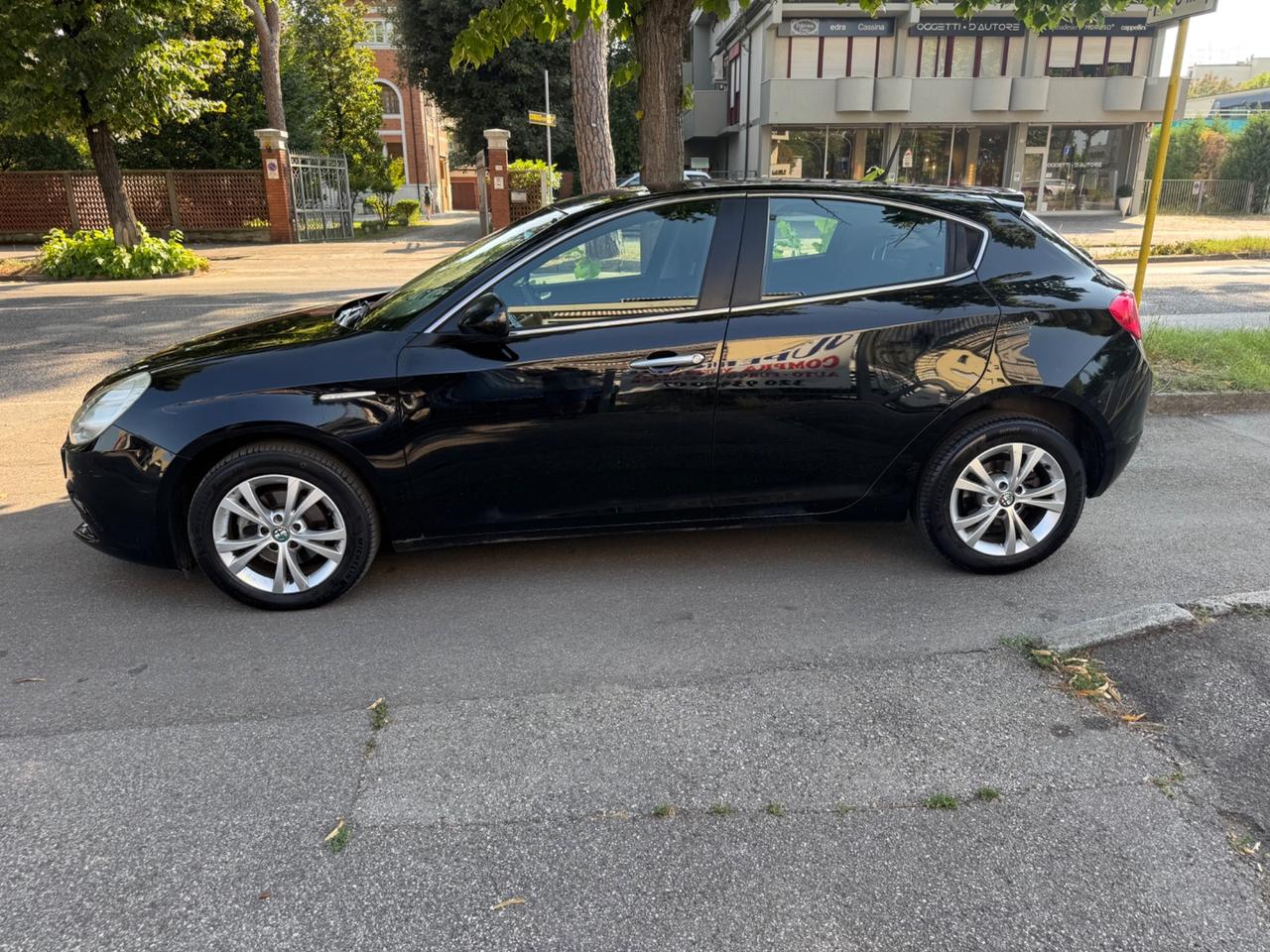Alfa Romeo Giulietta 1.4 GPL neopaten garanzia 12 mesi
