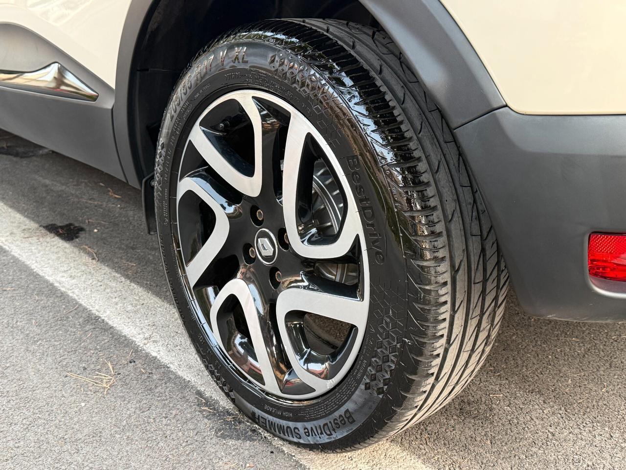 Renault Captur 1.5 dCi Hypnotic *KM 79.000 - 2017