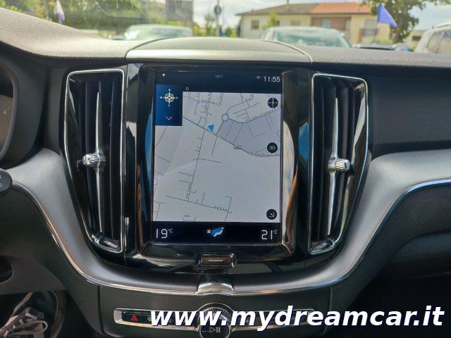 VOLVO XC60 B4 (d) AWD Geartronic Momentum Pro