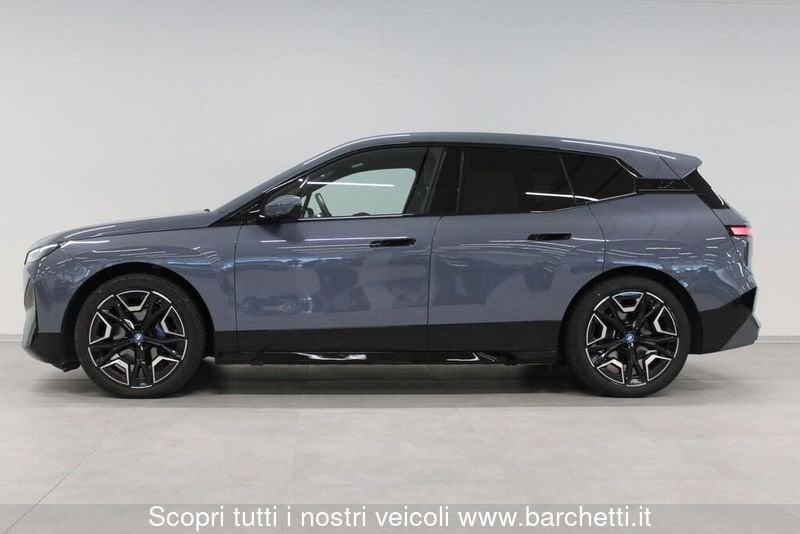 BMW iX xdrive40 pacchetto sportivo