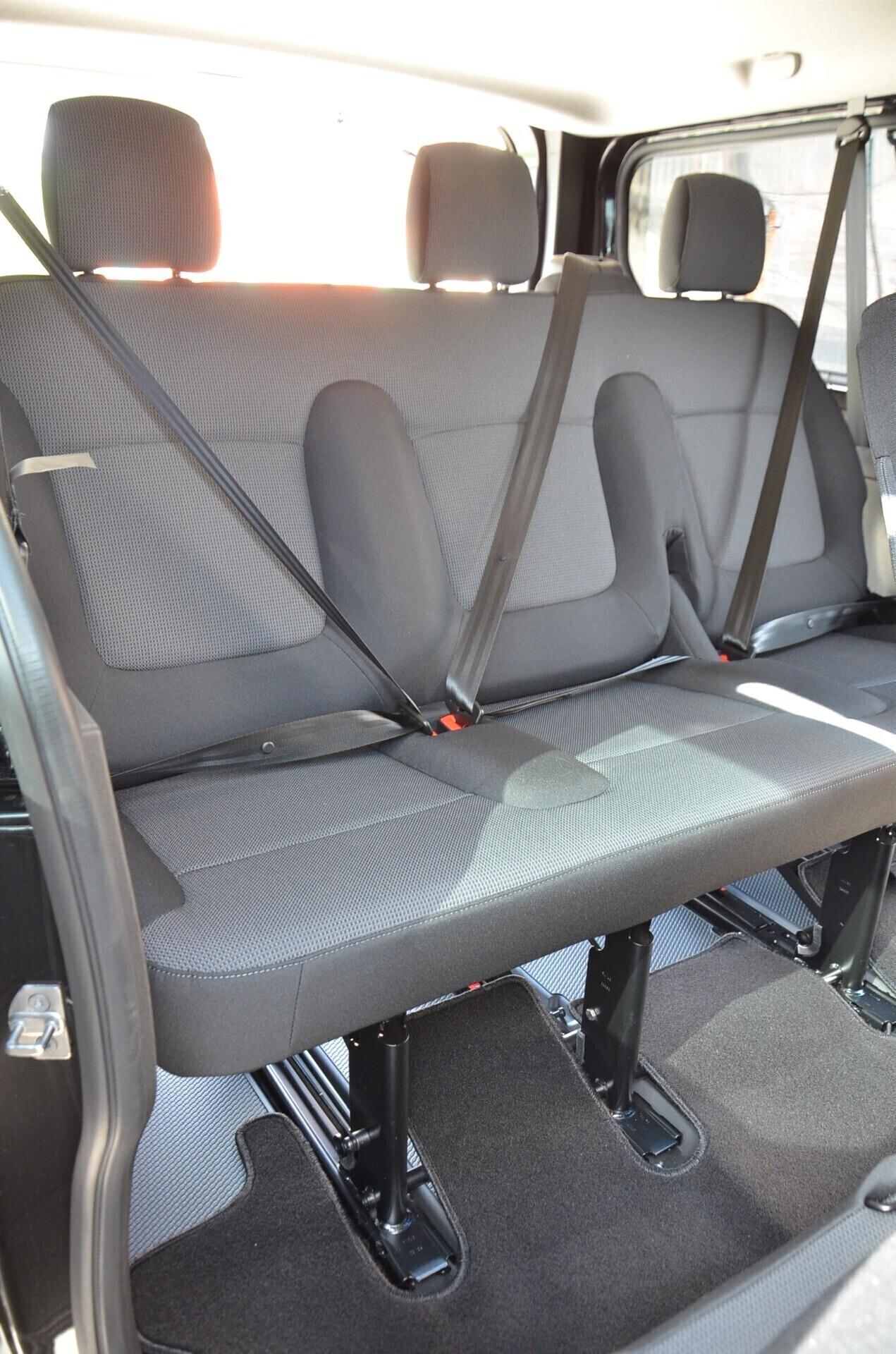 Nissan Primastar 2.0 dCi 150CV PL-TN Bus N-Connecta NOLEGGIO