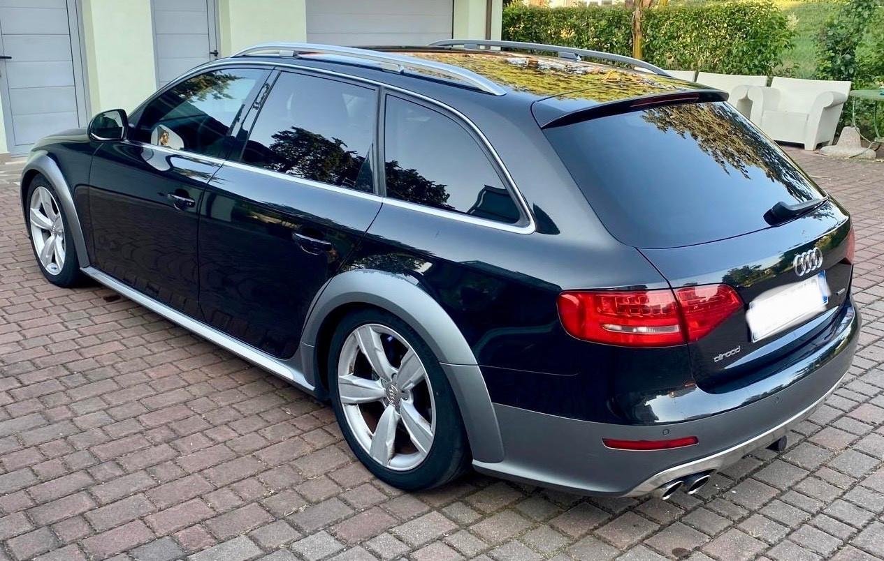 Audi A4 Avant 2.0 TDI 170CV F.AP. ALLROAD QUATTRO ( Gancio traino