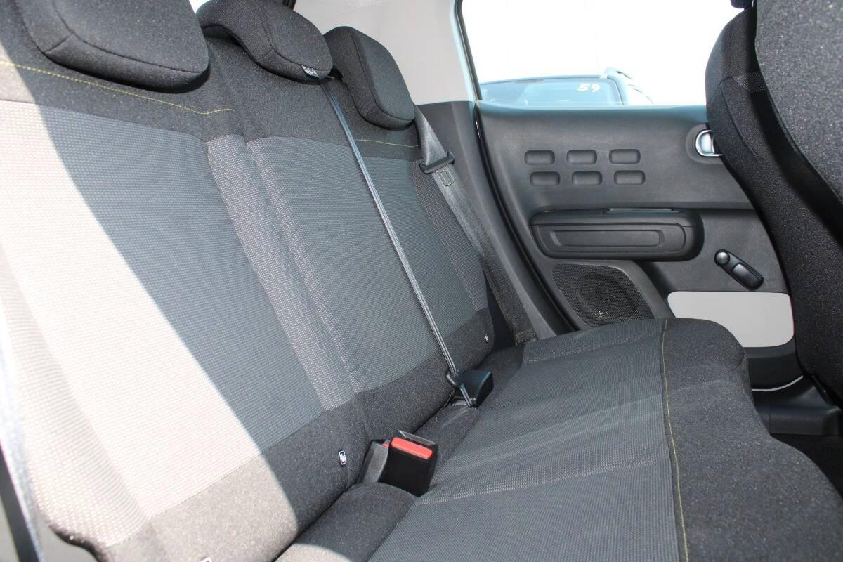 Citroen C3 1.2 puretech Feel Pack s&s 83cv con CarPlay