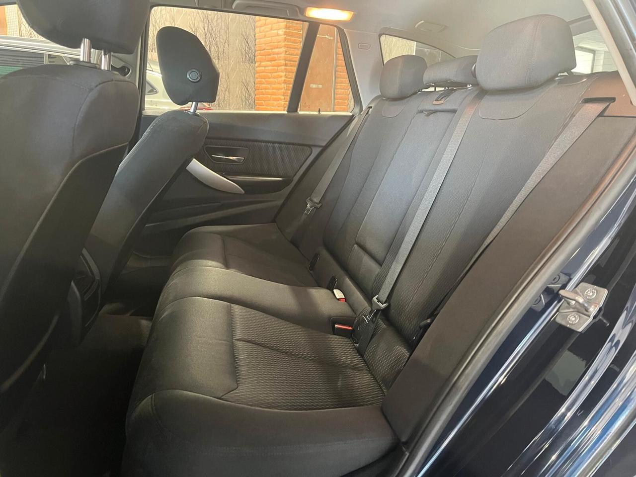 Bmw 318 318d Touring Business aut.