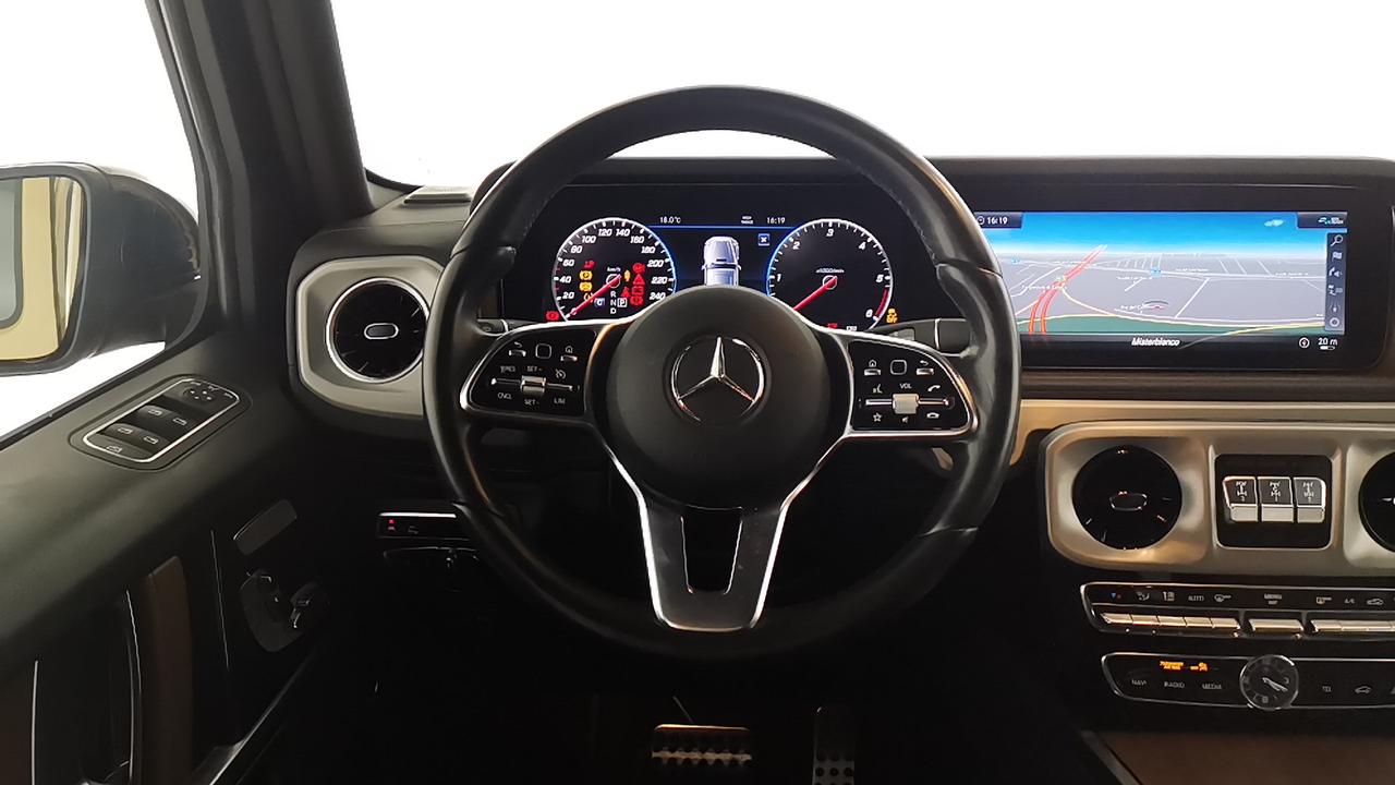 Mercedes-Benz Classe G - W463 2018 - G 400 d Professional 330cv auto