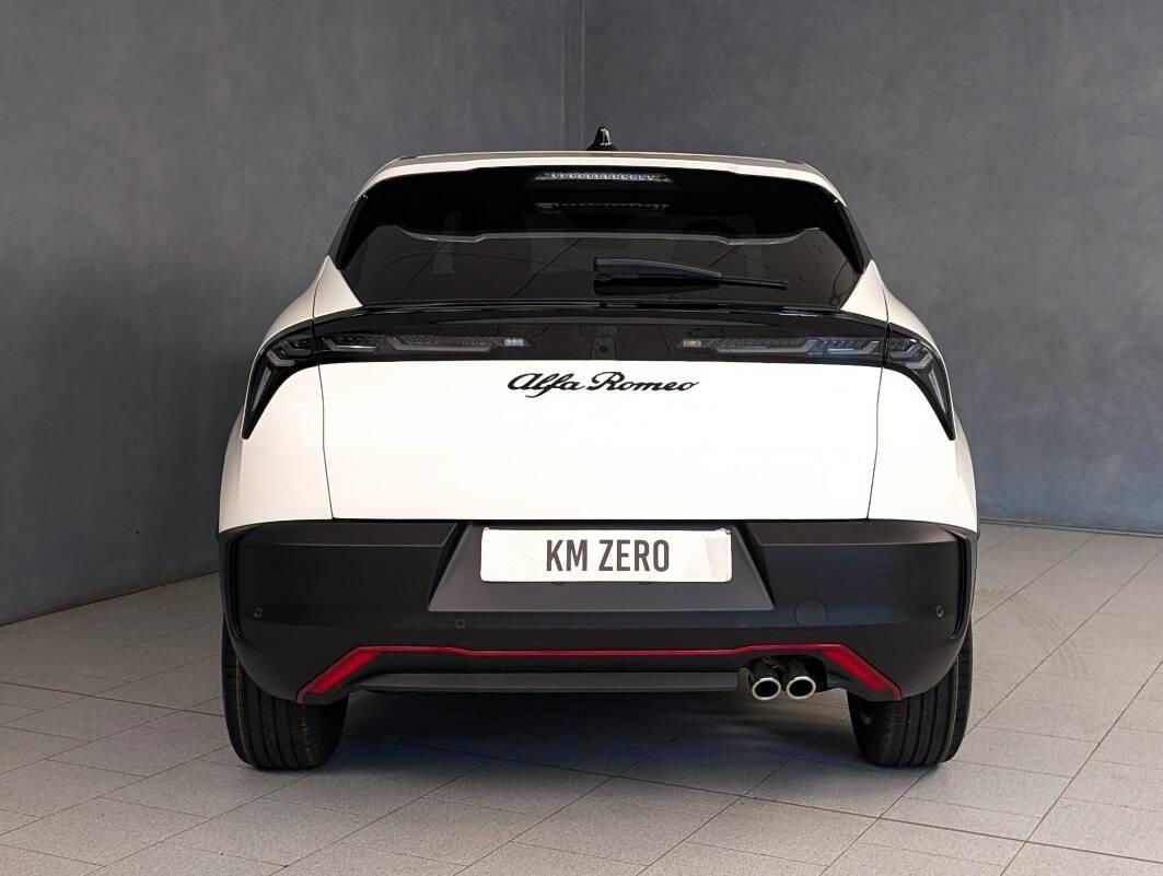 Alfa Romeo Junior 1.2 ibrida Speciale 136cv edct6