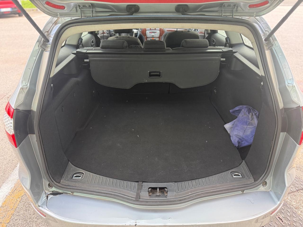 Ford Mondeo 2.0 TDCi Automatic SW - GANCIO TRAINO