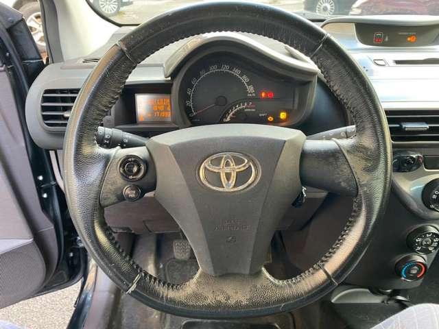 Toyota iQ iQ 1.0 Sol