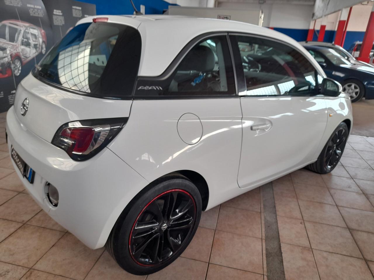 Opel Adam 1.4 87 CV GPL Tech Glam