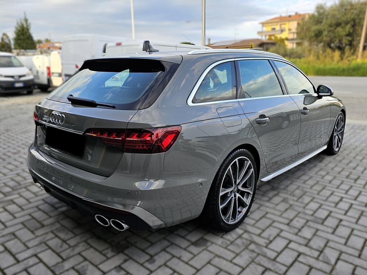 Audi A4 S4 Avant TDI quattro tiptronic