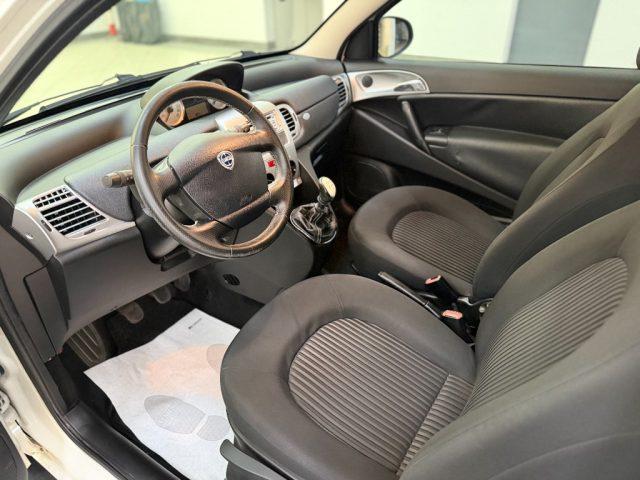 LANCIA Ypsilon 1.2 69 CV Argento