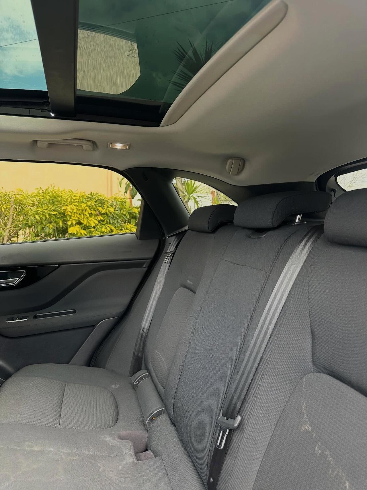 Jaguar F-Pace 2.0 D 180 CV AWD aut. Portfolio