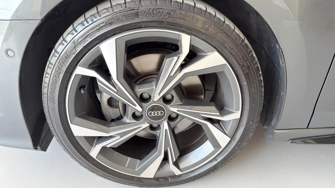 Audi A3 SPB 35 TDI S tronic line edition