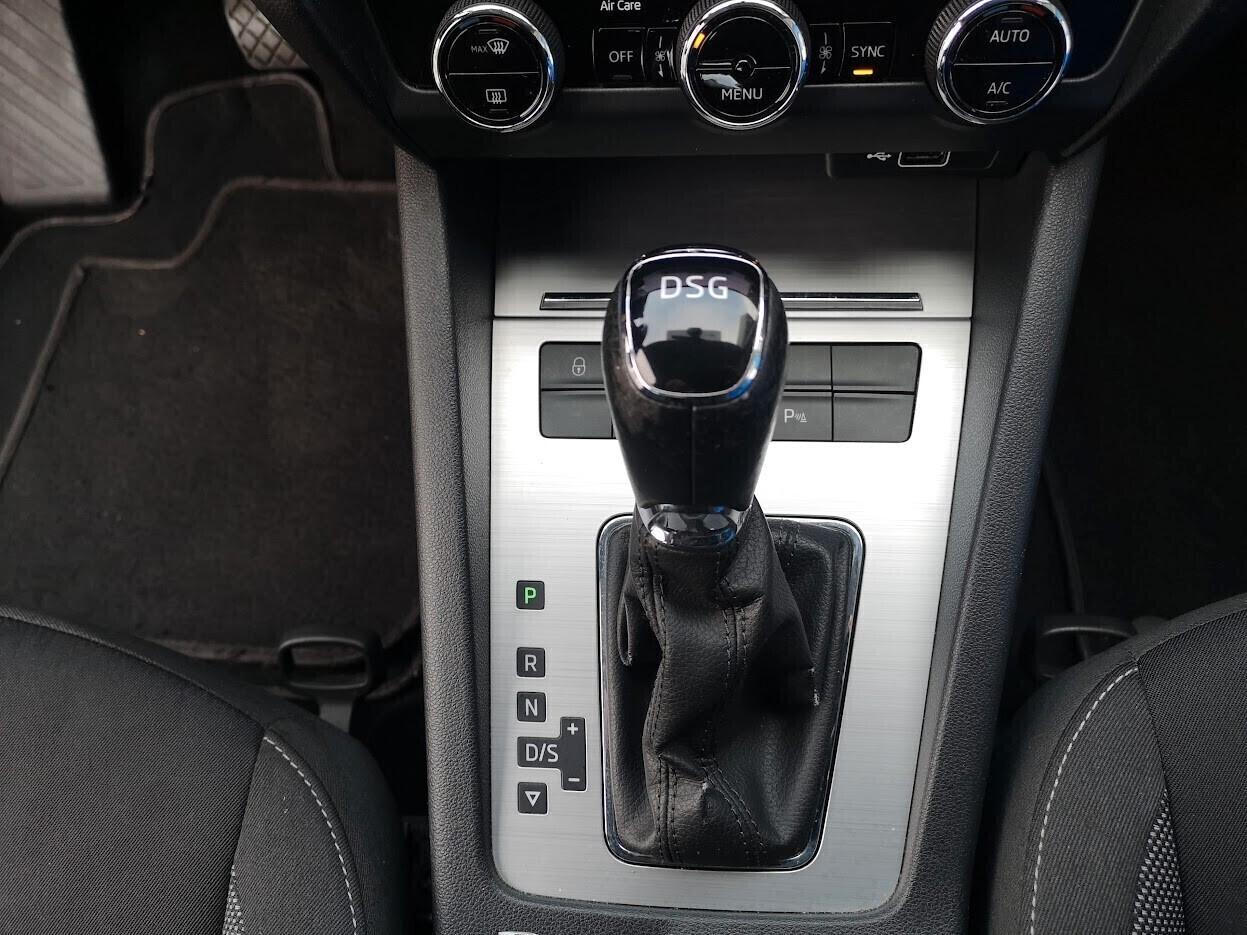 Skoda Octavia 1.6 TDI CR 115 CV DSG Wagon Executive