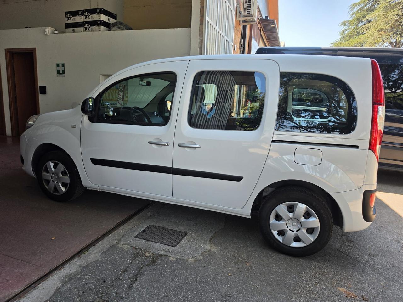 Renault Kangoo Blue dCi 8V 95 CV 5 porte Limited2 rater da 99,00