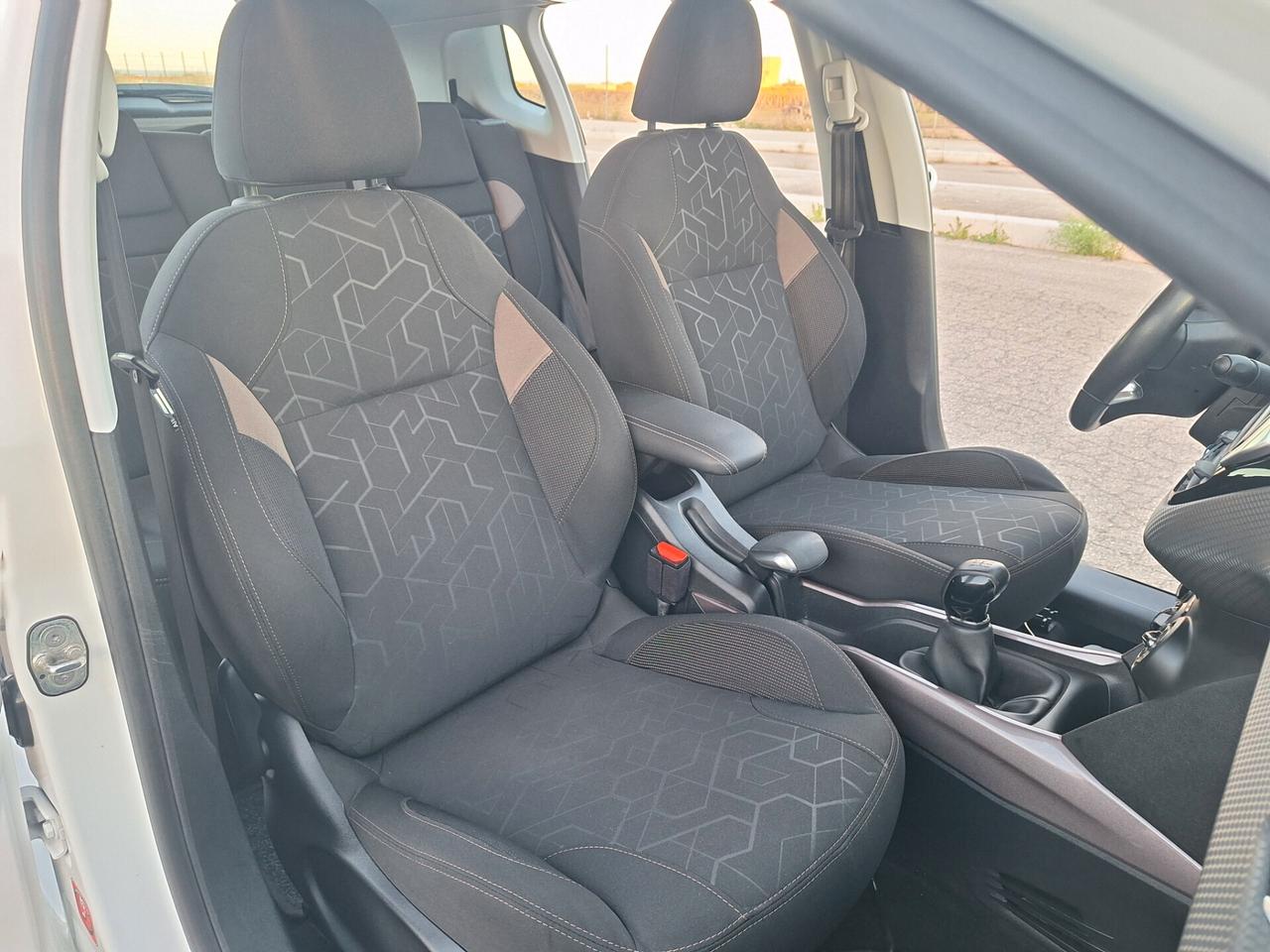 Peugeot 2008 1.4 HDi 68CV Active PERFETTA 2015