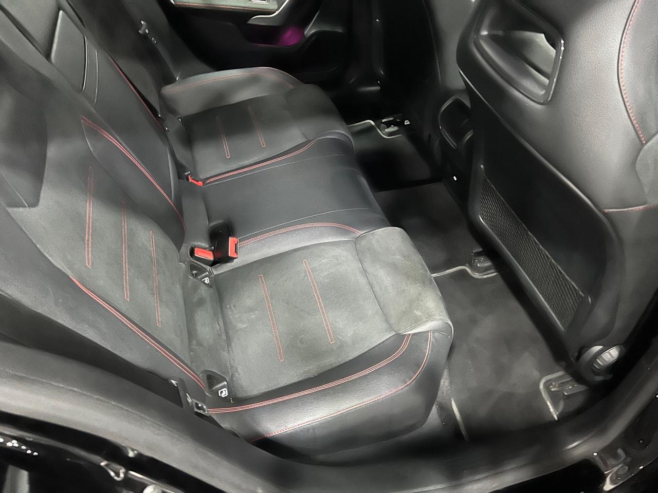 Mercedes Benz A180d AMG Line Premium 116 cv