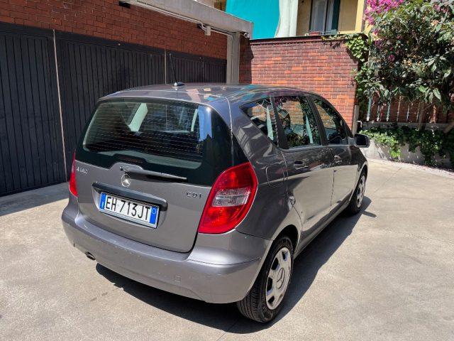 MERCEDES-BENZ A 180 CDI Elegance unico proprietario come nuova