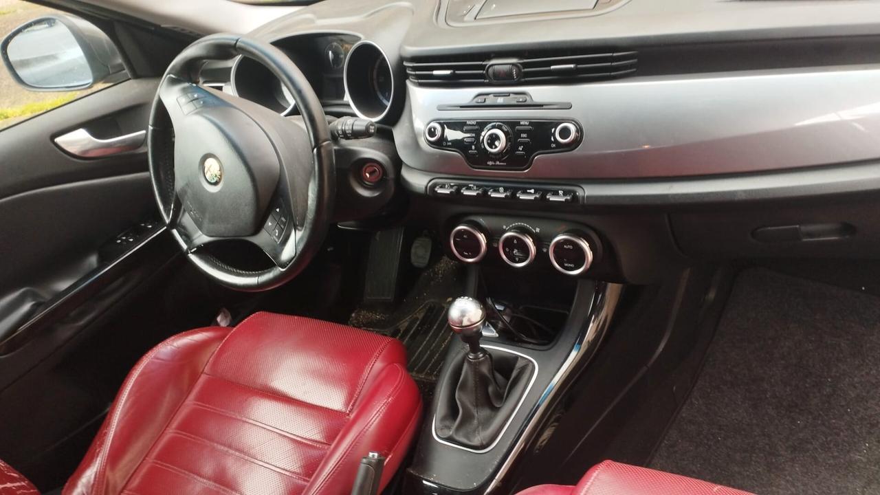 Alfa Romeo Giulietta 2.0 JTDm-2 170 CV Distinctive