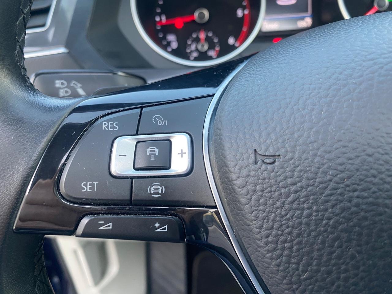 Volkswagen Tiguan 2.0 150 Cv DSG Tetto Apribile Pelle Totale Garantita