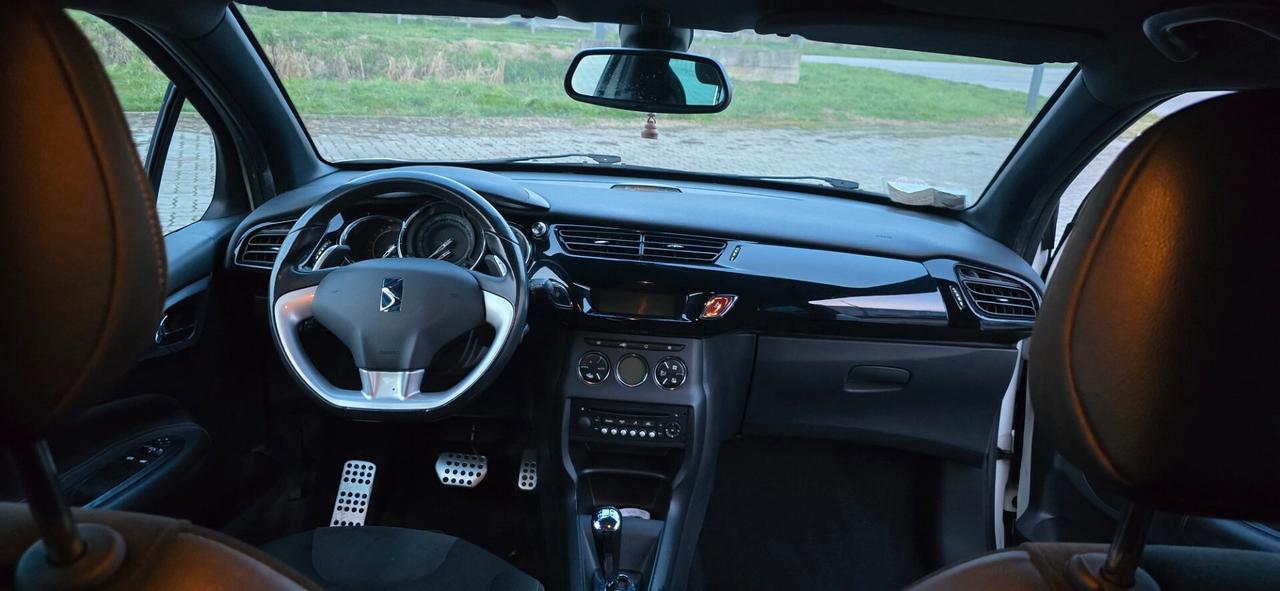 Ds DS3 3 1.4 VTi 95 CMP-5 Just Black