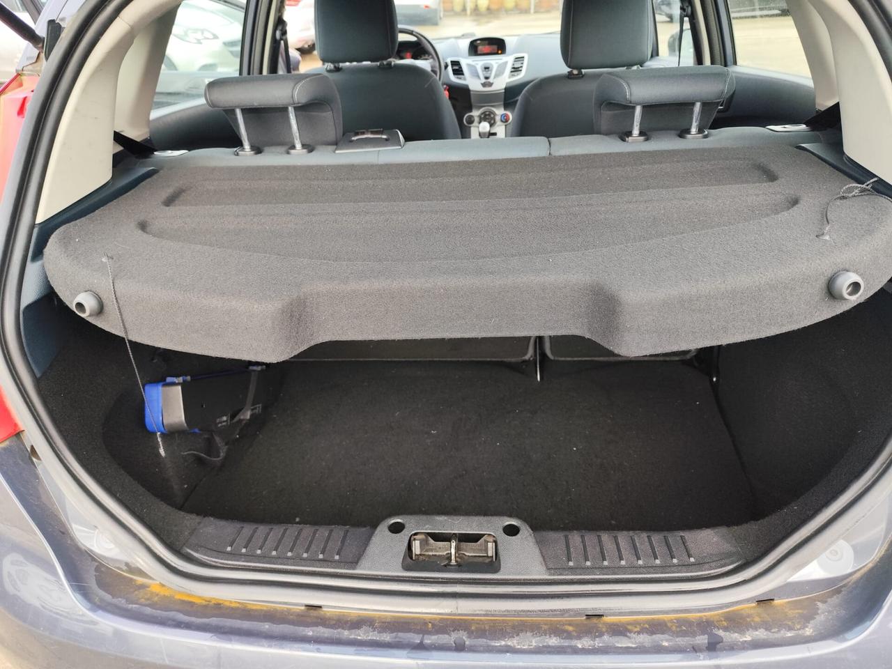 Ford Fiesta Ikon 1.4 TDCi 70CV 5 porte