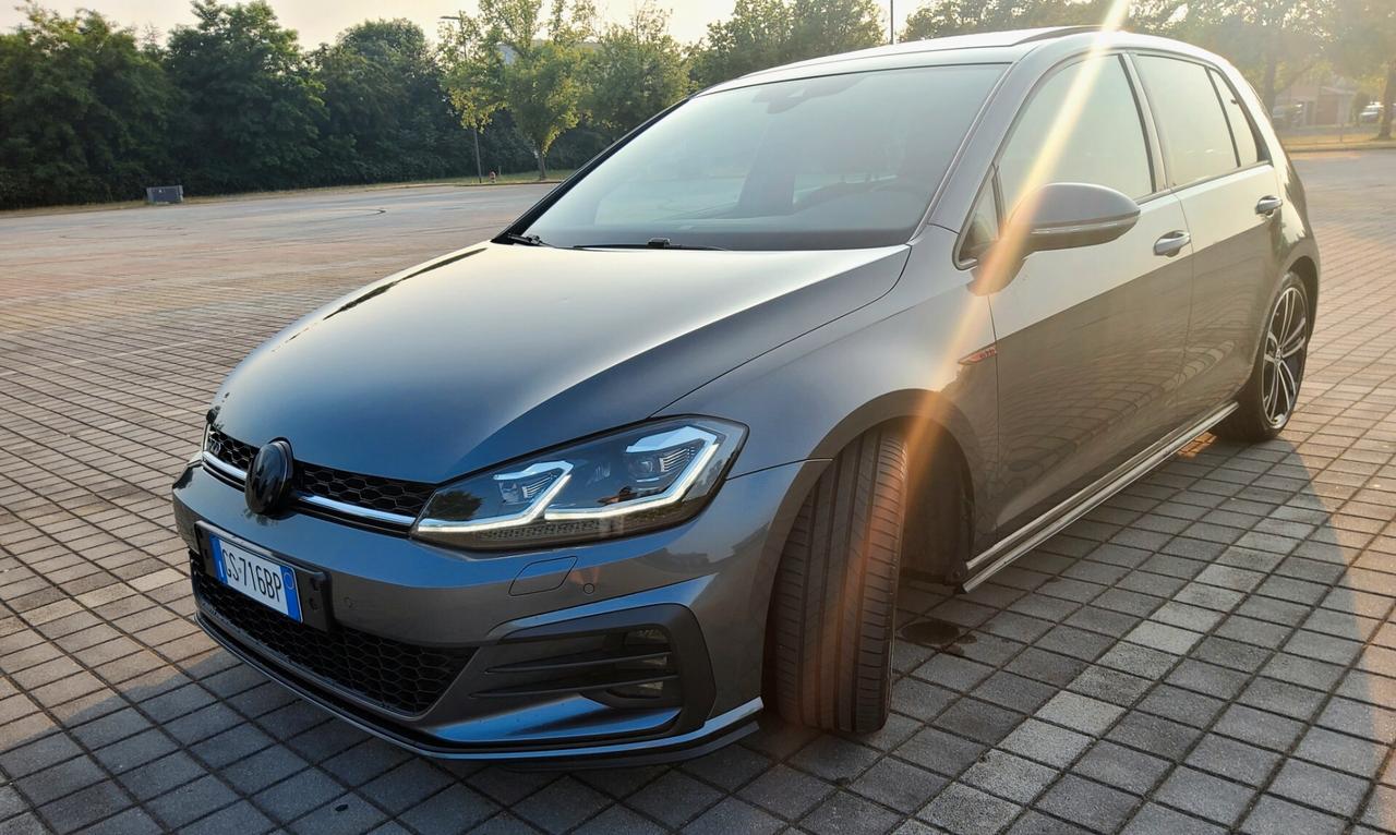 Volkswagen Golf GTD 2.0 TDI DSG 5p. BlueMotion Technology