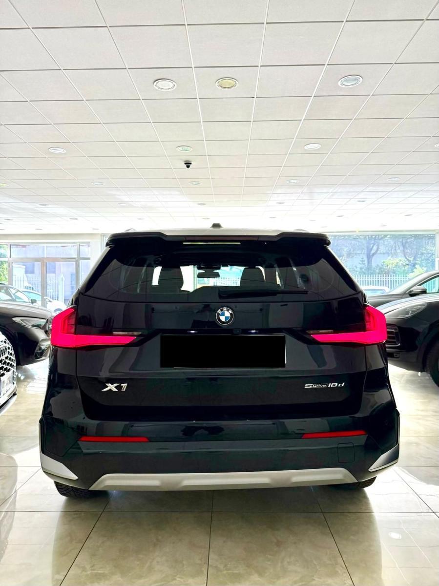 BMW - X1 - sDrive 18d xLine