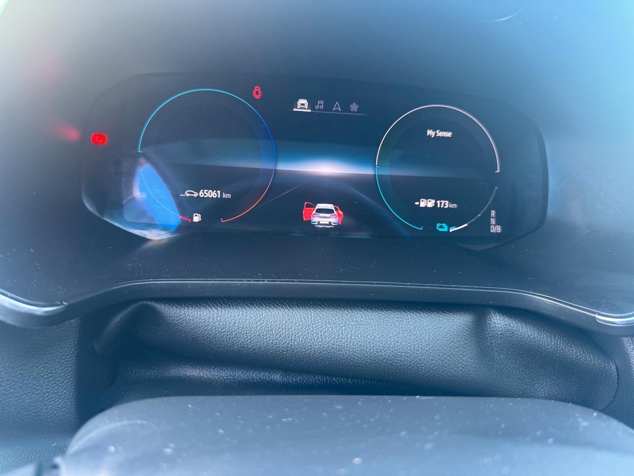 Renault Captur Plug-in Hybrid E-Tech 160 CV Initiale Paris