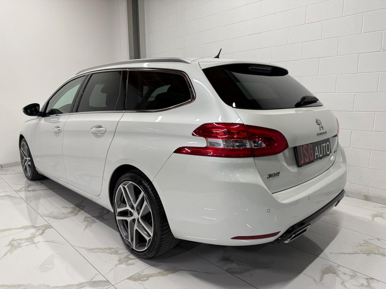 Peugeot 308 BlueHDi 120 S&S EAT6 Allure