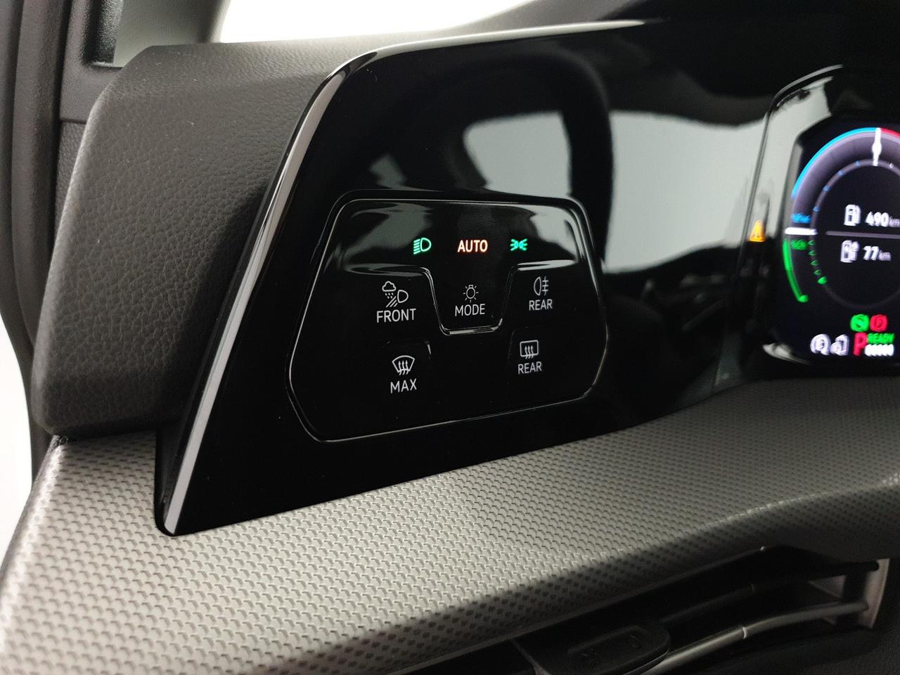 Volkswagen Golf 1.5 tsi ehybrid style 204cv dsg