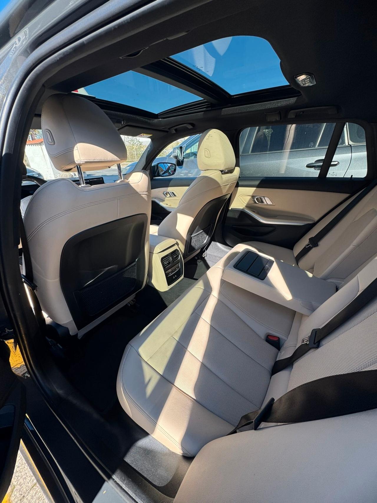 BMW 330E XDRIVE