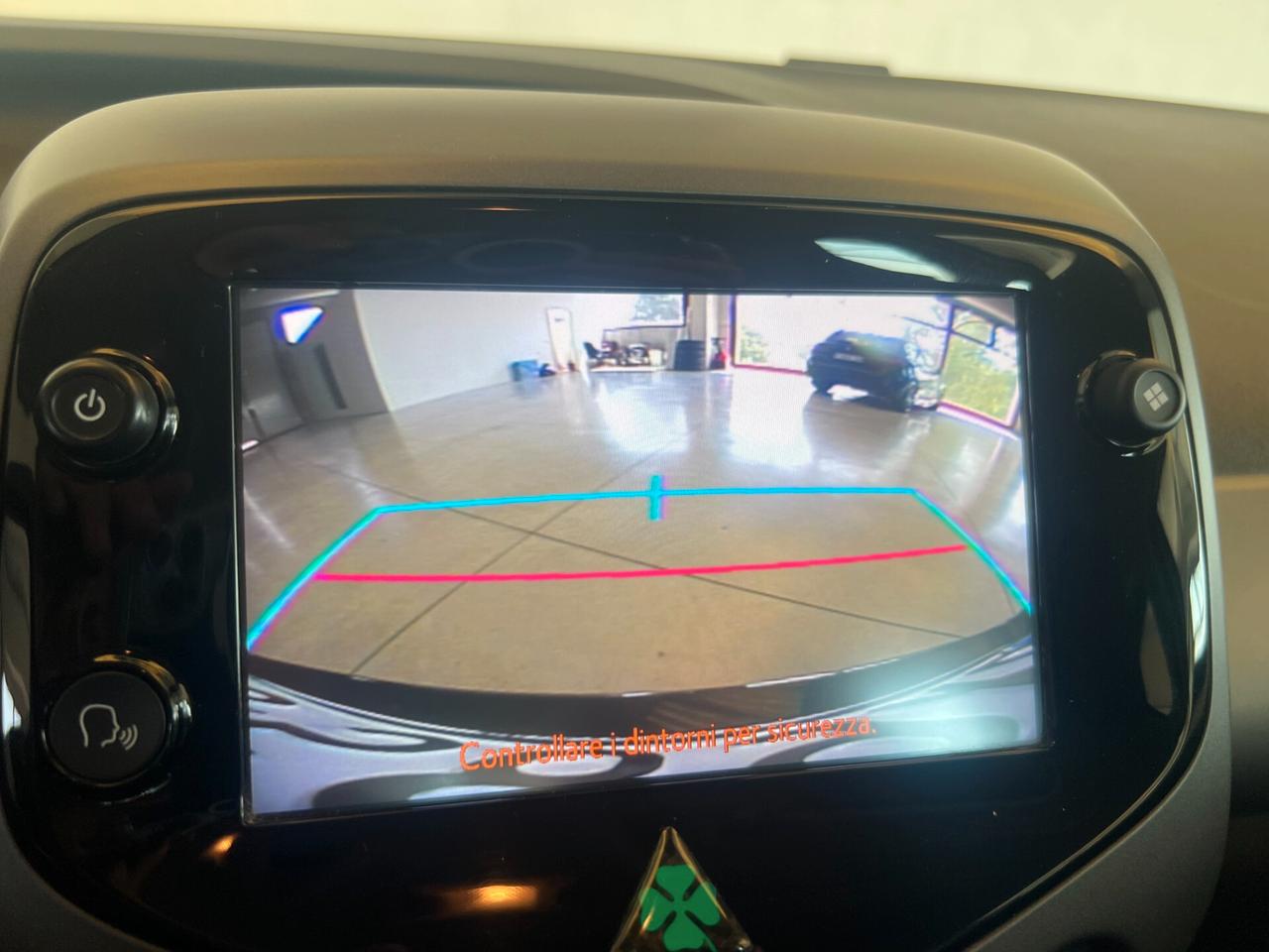 Toyota Aygo 1.0 VVT-i 72 CV 5 porte x-cool telecamera di retro ok neopatentati