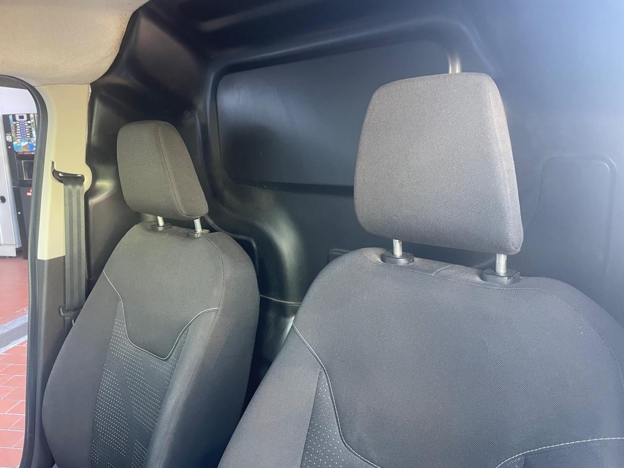 Ford Transit Courier 1.5 TDCi 75CV Van Trend