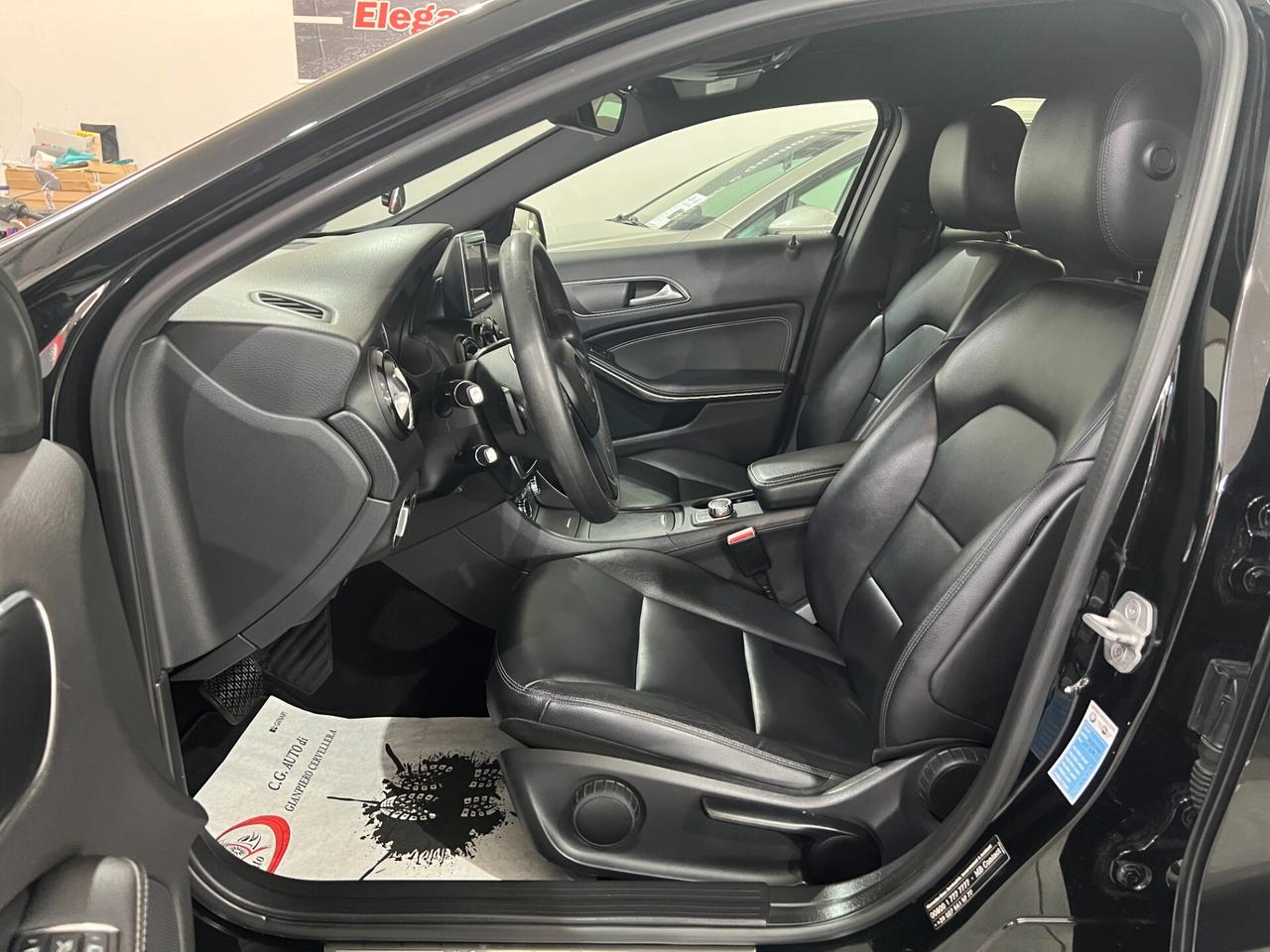 Mercedes-benz A 180 1.8 109 CV - AMG - 2013