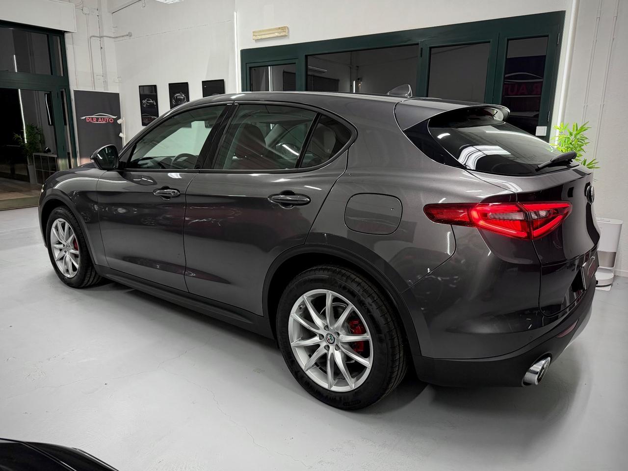 Alfa Romeo Stelvio 2.2 Turbodiesel 190 CV AT8 RWD Executive