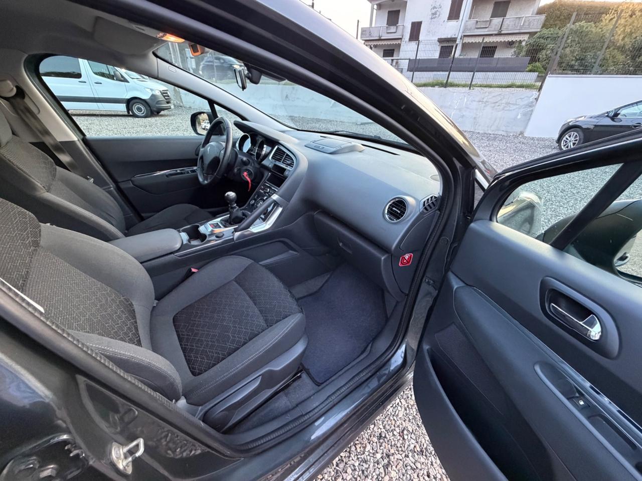 Peugeot 3008 BlueHDi 120 S&S Business