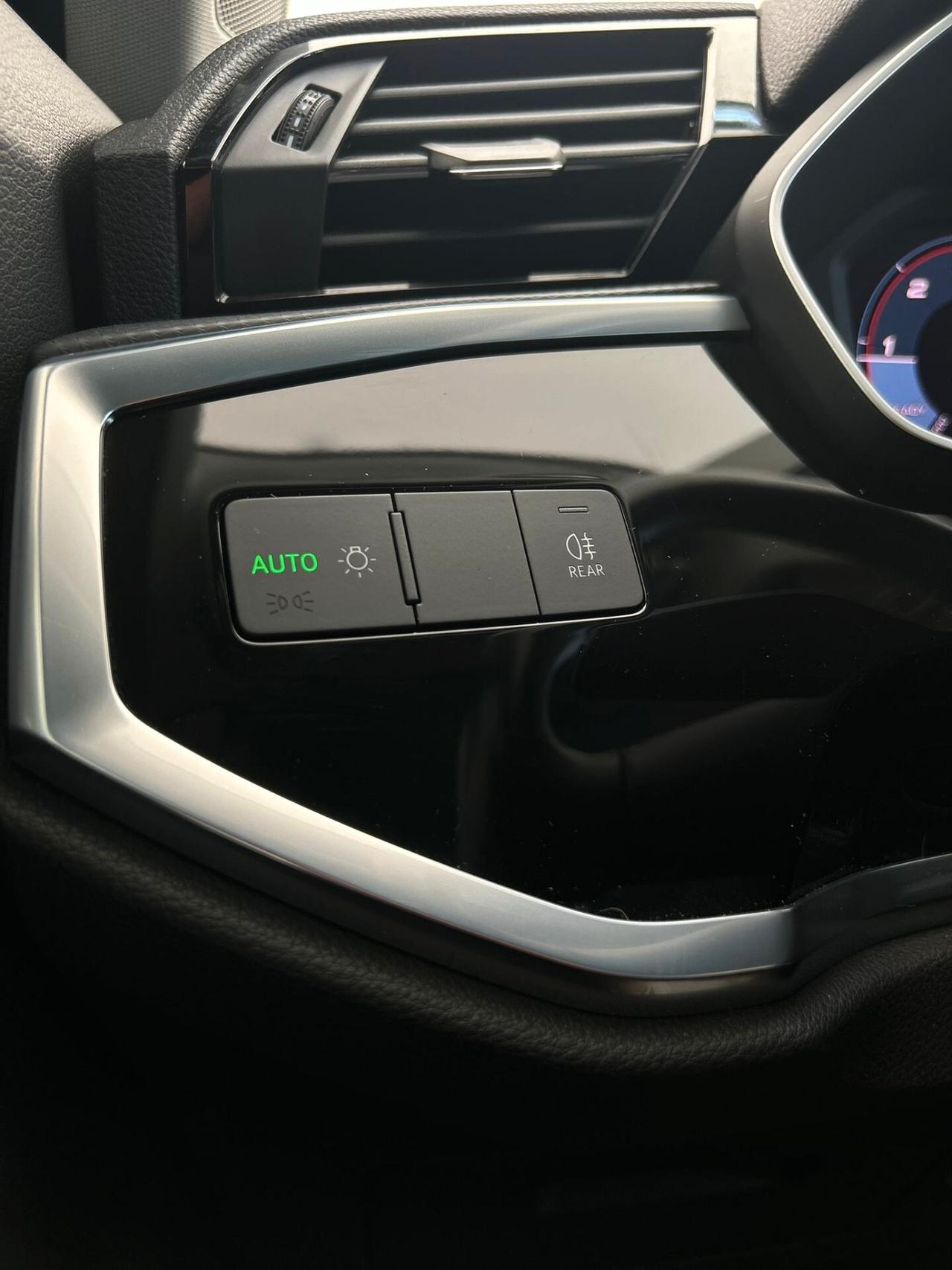 Audi Q3 35 TDI 2.0 Diesel 150 cv S tronic